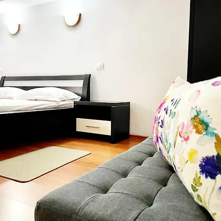 Apartament Roxana * إيفوري نورد